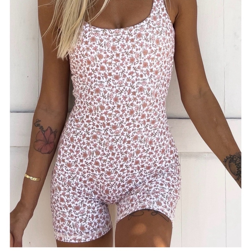 Kavala boho paro onesie M activewear